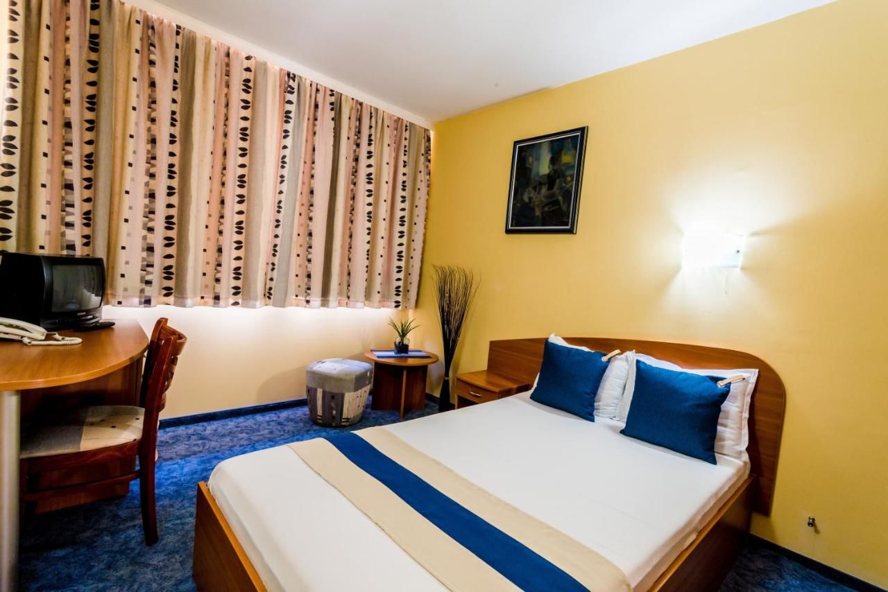 Отель Hotel Rostov Плевен