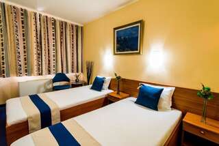 Отель Hotel Rostov Плевен Двухместный номер с 1 кроватью или 2 отдельными кроватями-7